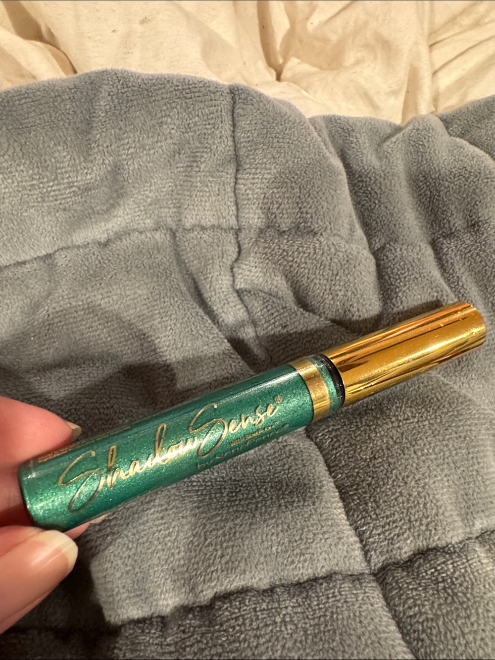 Shadow Sense Liquid Eyeshadow in Green Simmer